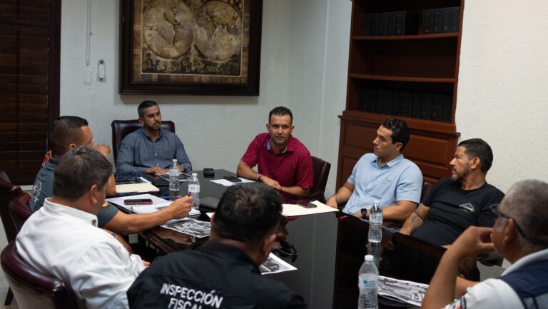 Foto reunioìn de logistica Off Road