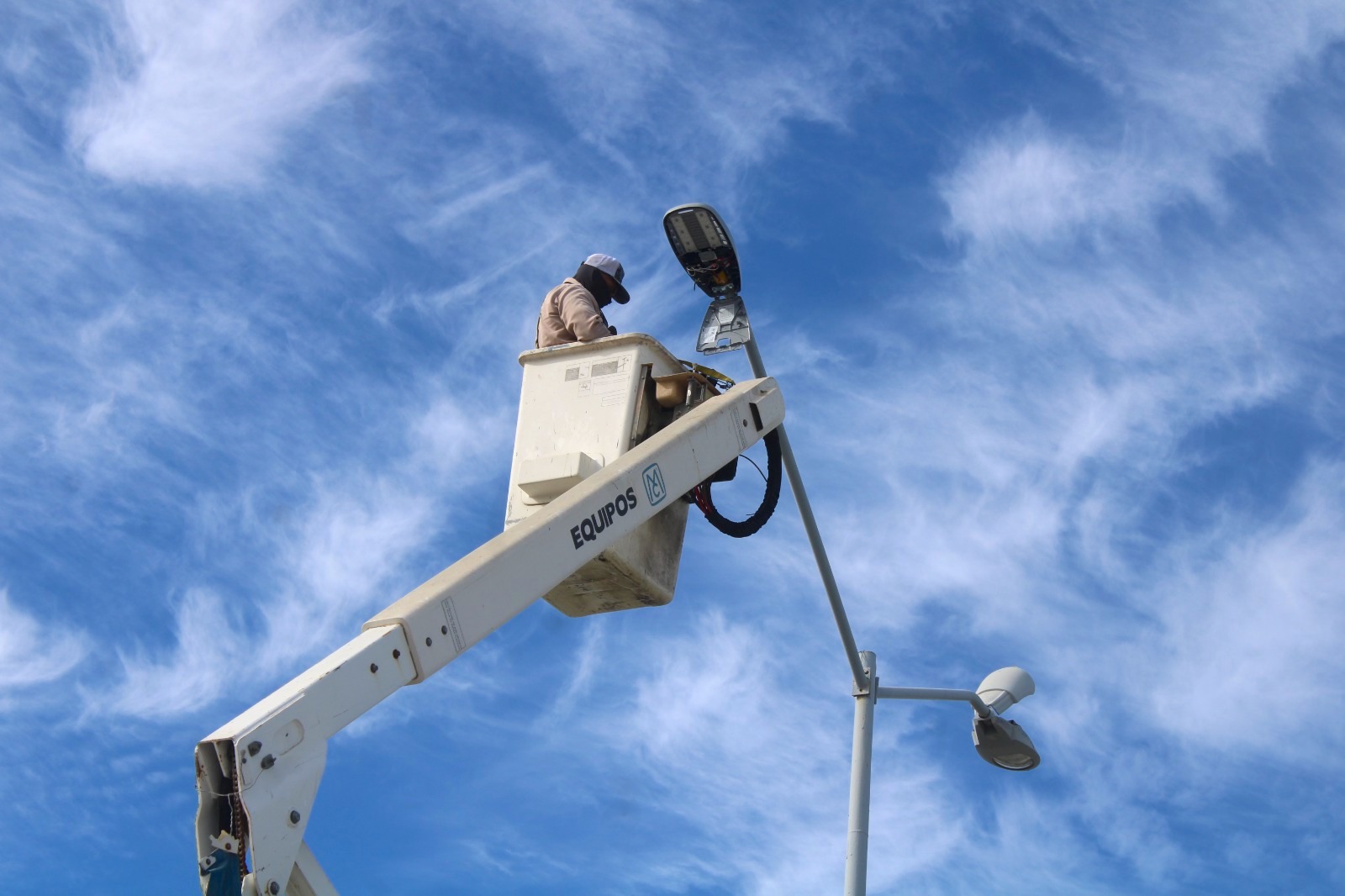 REHABILITACIÓN BULEVAR ERNESTO CHÁNEZ CHÁVEZ 3