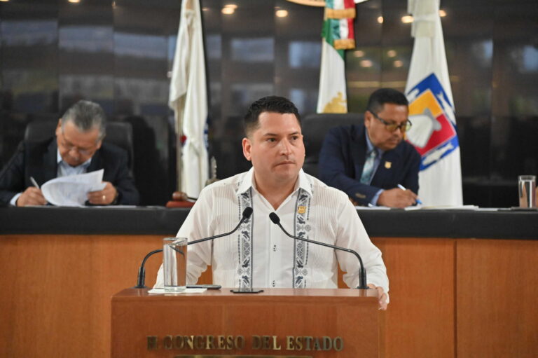 DIP ERICK IVAN AGUNDEZ CERVANTES INICIADOR 260514 2