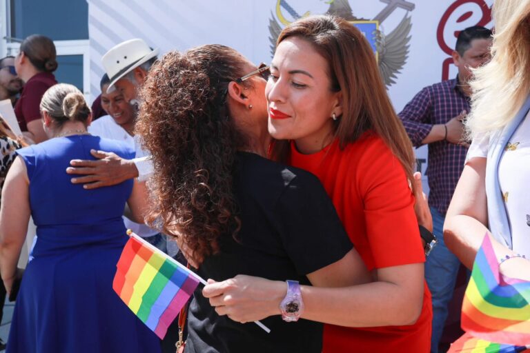 MQ - Mes del Orgullo