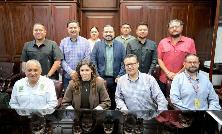 AUTORIDADES MUNICIPALES MURO DE CONTENCIÓN Y VÍA ALTERNA CRIT LOS CABOS 1