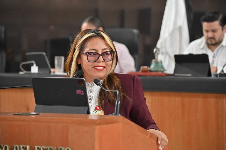 DIP TERESITA VALENTÍN VAZQUEZ 261013 2
